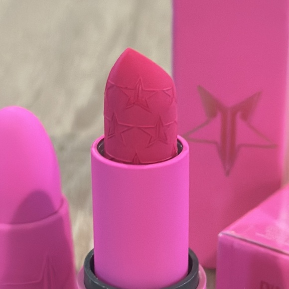 Jeffree Star Velvet Trap in Pink Religion - Picture 2 of 4